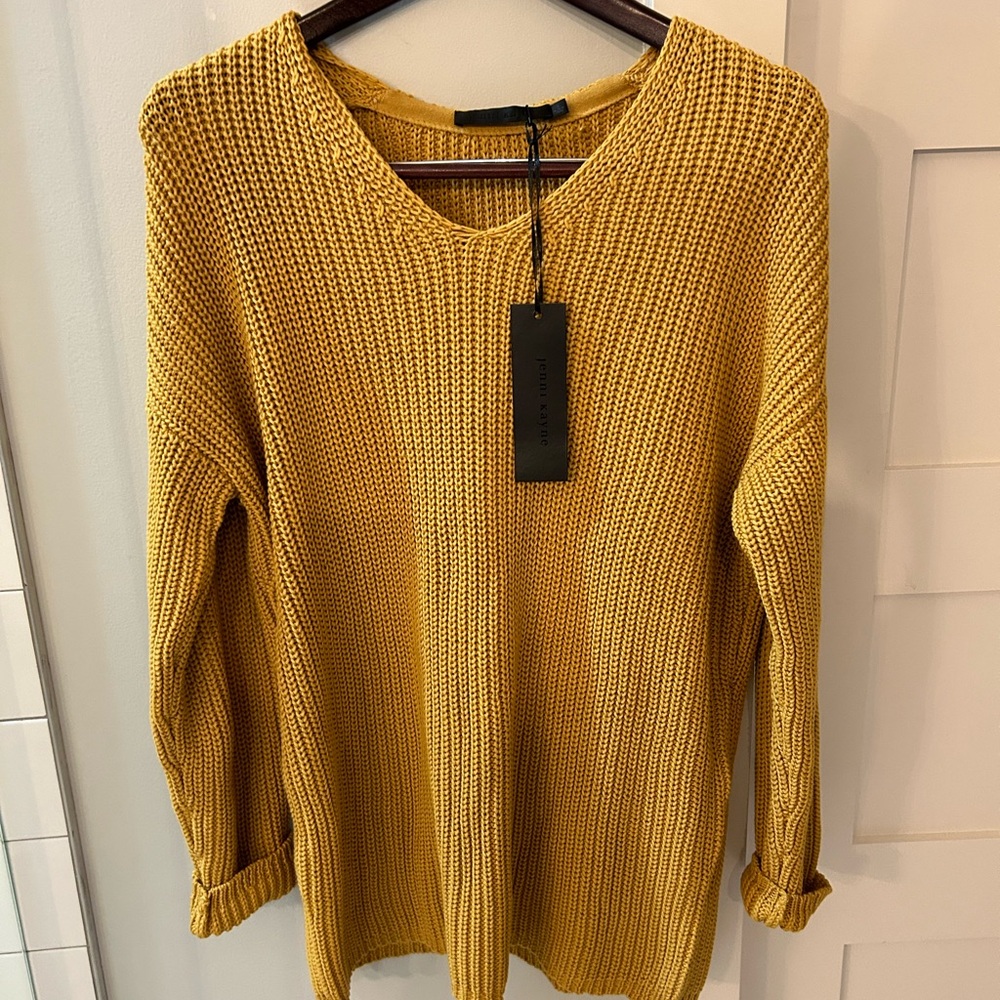 NWT Jenni Kayne Sweater